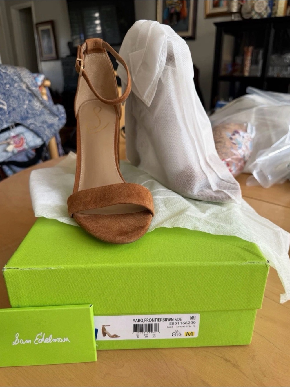 New Sam Edelman  Ankle-Strap Block Heel Sandal - 8-1/2 Fits a Size 9 - Picture 3 of 7